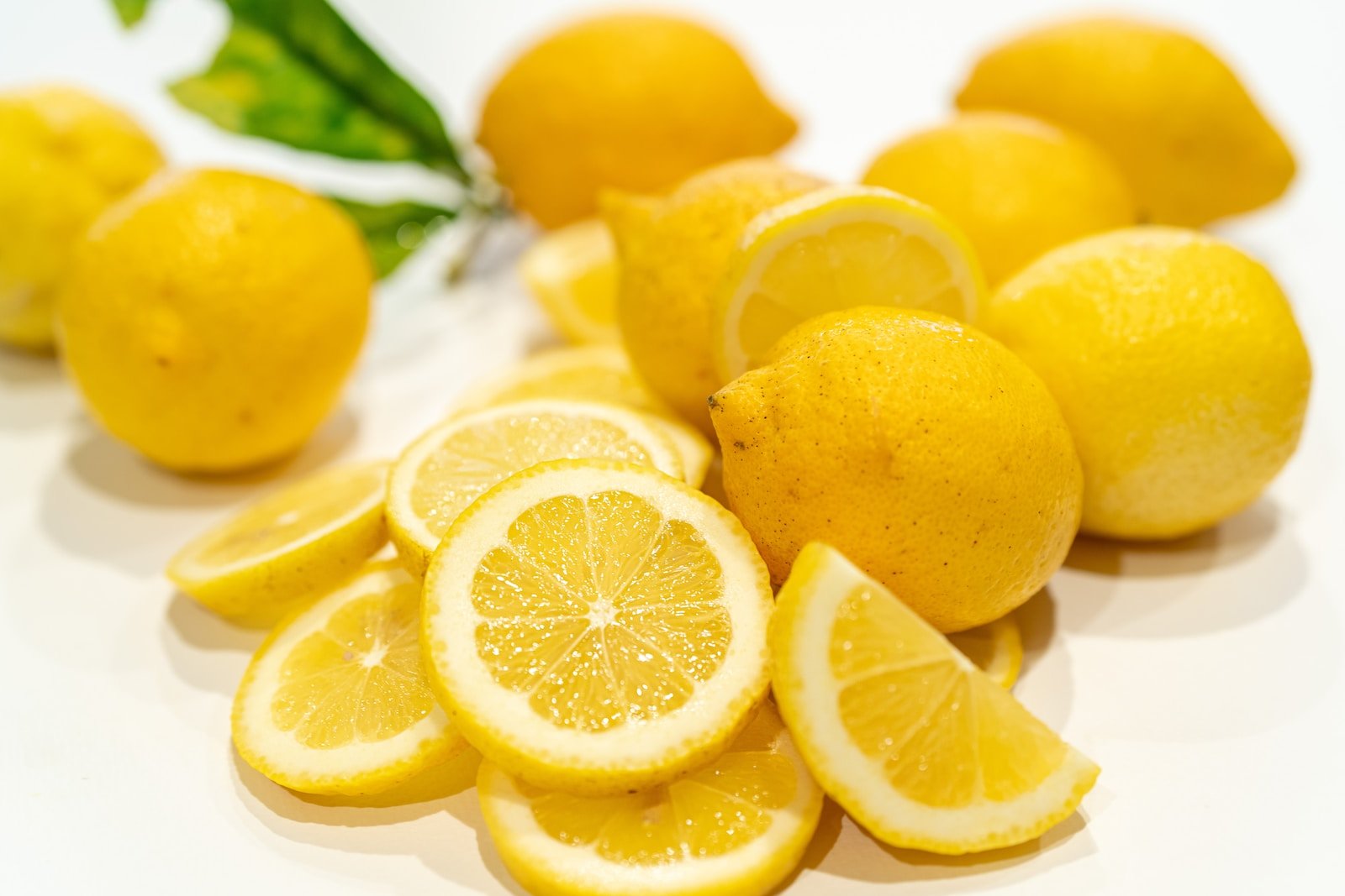 Cara Alami Memutihkan Wajah Dengan Lemon